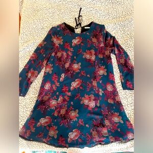 Long sleeve, lined chiffon dress with tie detail